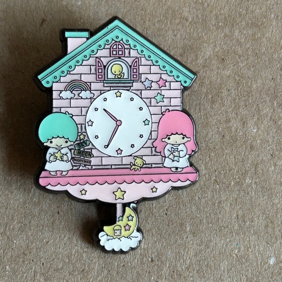 Loungefly Accessories - Loungefly Sanrio Clocks Kiki Lala Little Twin Stars Blind Box Pin
